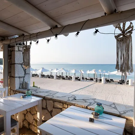 Otel Barefoot Contessa Lourdata (Kefalonia)