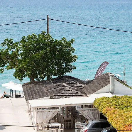 Barefoot Contessa Otel