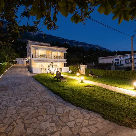 Barefoot Contessa Otel Lourdata (Kefalonia)