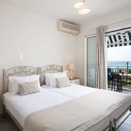 Otel Barefoot Contessa Lourdata (Kefalonia)