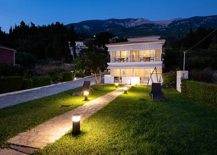 Barefoot Contessa Hotel 2*